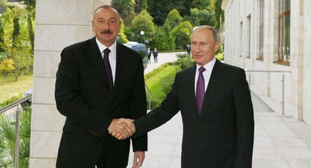 Putin İlham Əliyevi təbrik etdi