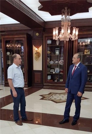 Razi Nurullayev: “Bir-iki məmurun adını çəkib onu rüsvay edəcəkdim, amma...” Razi Nurullayev: “Bir-iki məmurun adını çəkib onu rüsvay edəcəkdim, amma...”