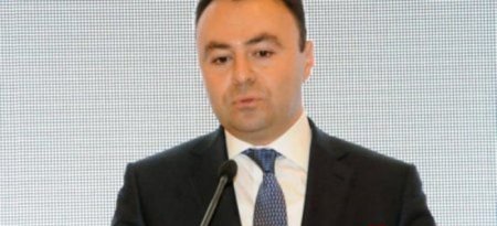 Elnur Allahverdiyev kimə güvənir?