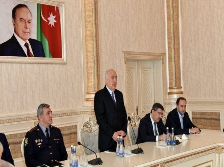 Zakir Fərəcov Operativ Qərargahın tələblərini pozdu, geniştərkibli iclas keçirdi