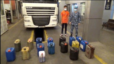 Azərbaycandan Avstriyaya “kişmiş” aparanlar heroinlə saxlanıldılar - VİDEO