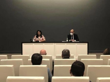 Yeni Təhsil naziri kollektivə təqdim edildi