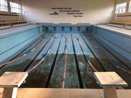 Bərdə Olimpiya İdman Kompleksi ermənilərin atəşi nəticəsində tam yararsız hala düşdü - FOTO