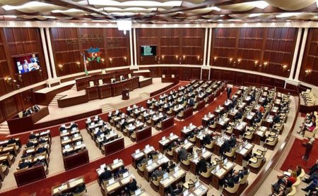 “Əmanətlərin sığortalanması haqqında” qanuna dəyişiklik II oxunuşda qəbul olundu