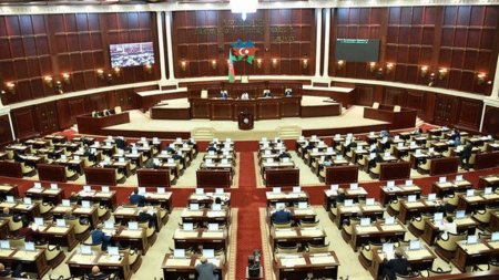 Deputatların növbəti il üçün əməkhaqları müəyyənləşdi