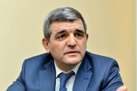 ''Məsələləri qaldırırıq, ancaq reaksiya verən yoxdur'' - Fazil Mustafa parlamentdə GİLEYLƏNDİ