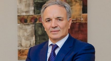 Əflatun Amaşov : 