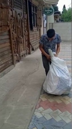 Bakıda çay evindən oğurluq edildi - VİDEO
