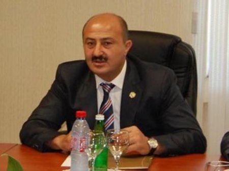 Nəsimi rayonunda az qala səkilərə də ŞLAQBAUM qoyulub…
