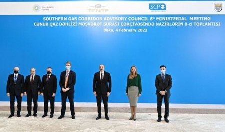 İlham Əliyev Avropa İttifaqının komissarını qəbul etdi - FOTO