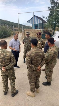 Millət vəkili şəhid ataları, müharibə veteranı və qazilərlə təbiət qoynunda görüşüb - Fotolar