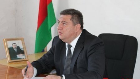 Hə... inanırıq ki, Rövşən müəllimin BUNDAN XƏBƏRİ YOXDUR...