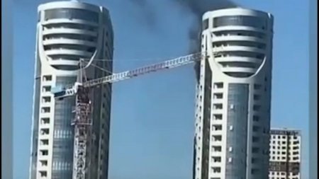 Bakıda yaşayış binasında yanğın - VİDEO