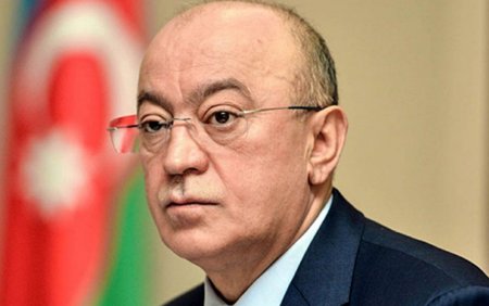 İşçiləri Kəmaləddin Heydərova qarşı...