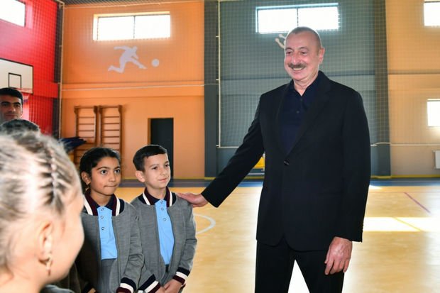 Prezident: “Sumqayıtda, Bakıda, digər rayonlarda yaşayan keçmiş köçkünlər öz torpaqlarına qayıdacaqlar”