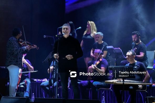 Özcan Denizin Bakıdakı konsertindən