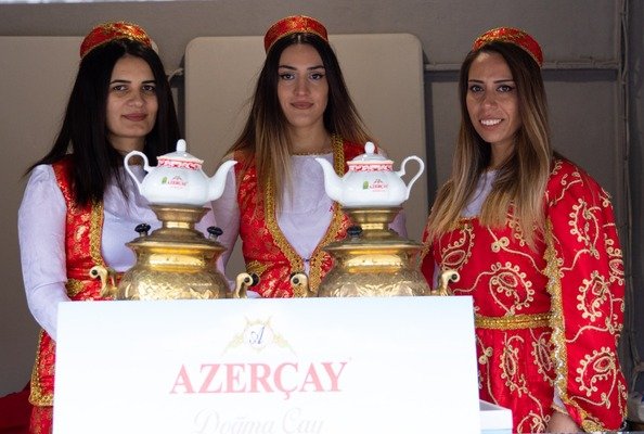 “Azerçay” “Qələbə qaçışı” marafonuna dəstək verib