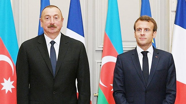 Emmanuel Makron İlham Əliyevə zəng edib