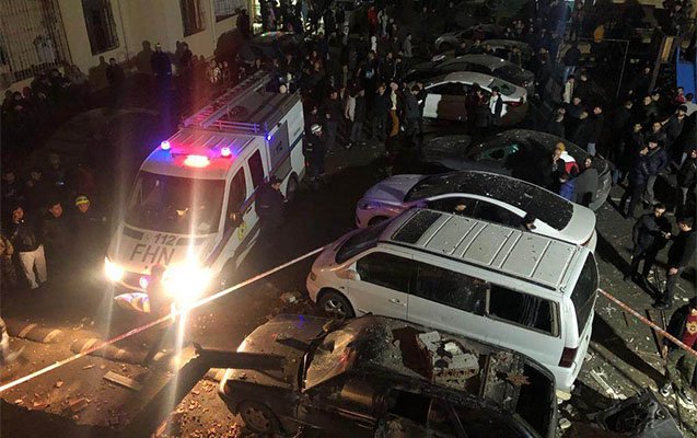 “Sakinlər partlayış olan binadan çıxarılır” - DİN