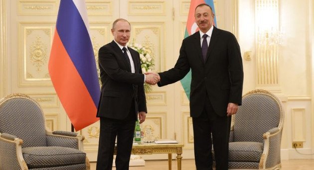 Vladimir Putin İlham Əliyevə zəng edib