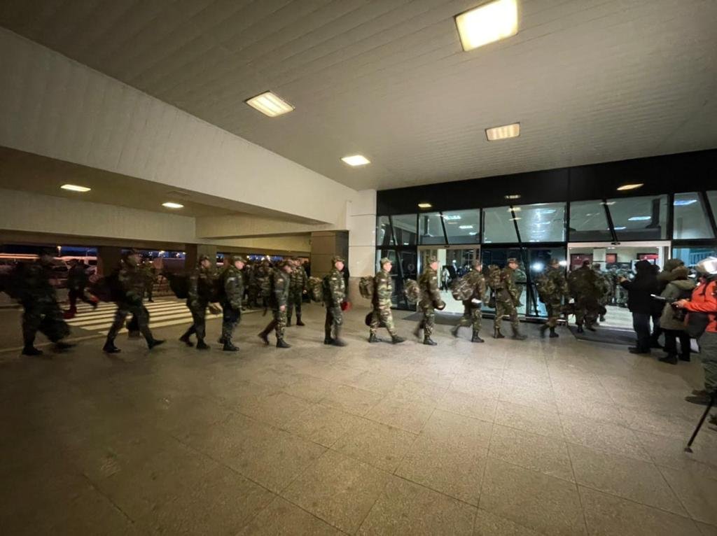 Daha 227 xilasedici Türkiyəyə göndərildi - Fotolar