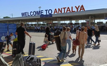 1500 rus Türkiyədə qalıb: xəbər gözləyirlər
