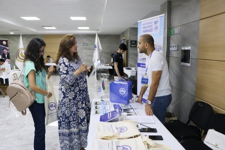 Azərbaycan Universiteti DİM-in sərgisində təmsil olunacaq