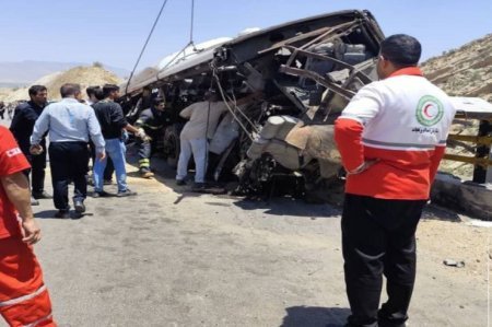 İranda avtobus aşıb, ölənlər və yaralananlar var