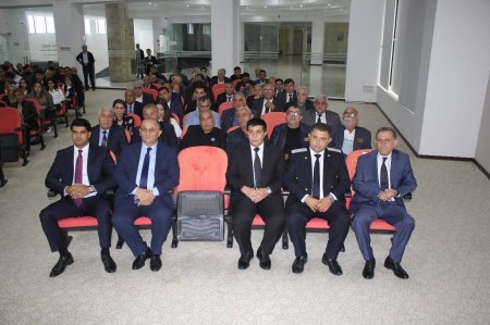 Dövlət Suverenliyi Günü və antiterror əməliyyatlarının ildönümü ilə bağlı tədbir keçirilib.