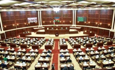 Parlamentin payız sessiyası başlayır - Gündəlikdə 12 məsələ var