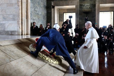 Ərdoğan Roma Papasını qəbul etdi