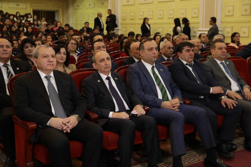 Ziyalı qadınların tarixi yaddaşı, humanist mövqeyi və gələcəyə çağırışı