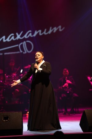 Almaxanım Əhmədlinin növbəti konserti olub
