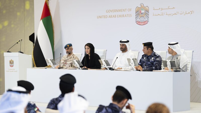 BƏƏ hökuməti regionda yaranmış gərgin vəziyyətlə bağlı brifinq keçirdi