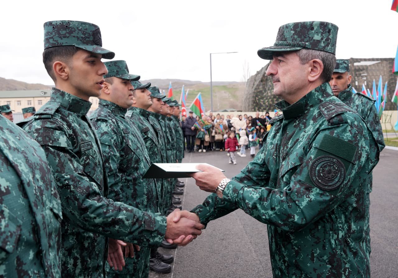 Əsaslı təmirdən sonra yaşayış binaları hərbi qulluqçuların xidməti istifadəsinə verilmişdir